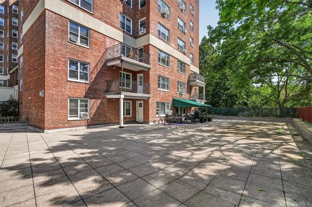 280 Collins Avenue 1A, Mount Vernon, NY 10552