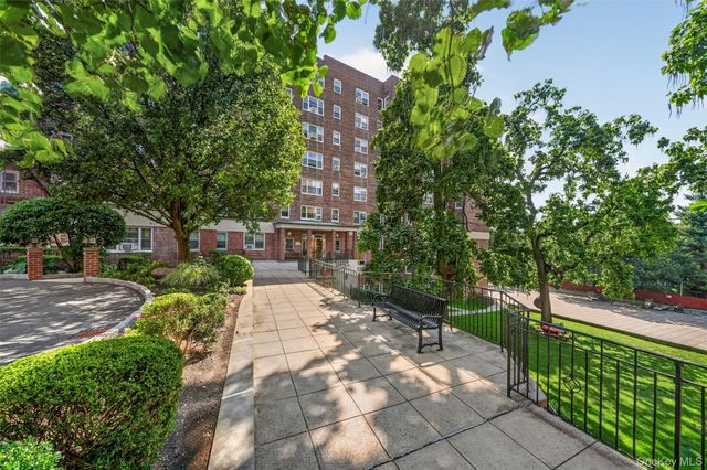 280 Collins Avenue 1A, Mount Vernon, NY 10552