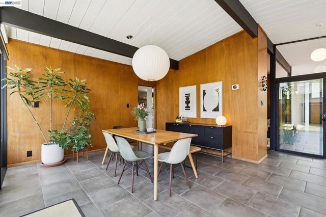 5768 Highwood Rd, Castro Valley, CA 94552