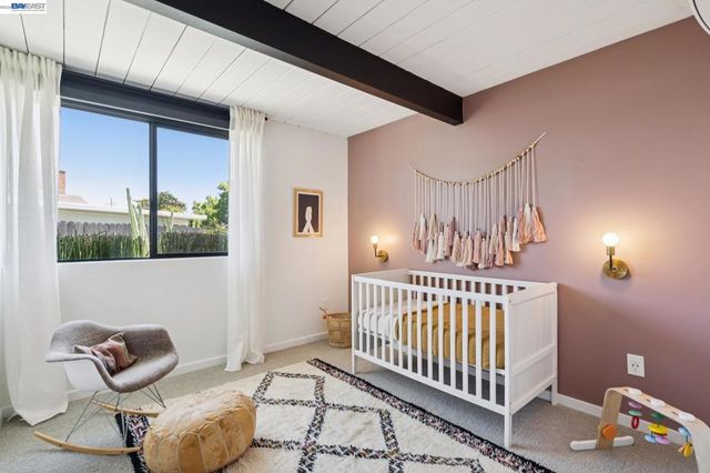 5768 Highwood Rd, Castro Valley, CA 94552
