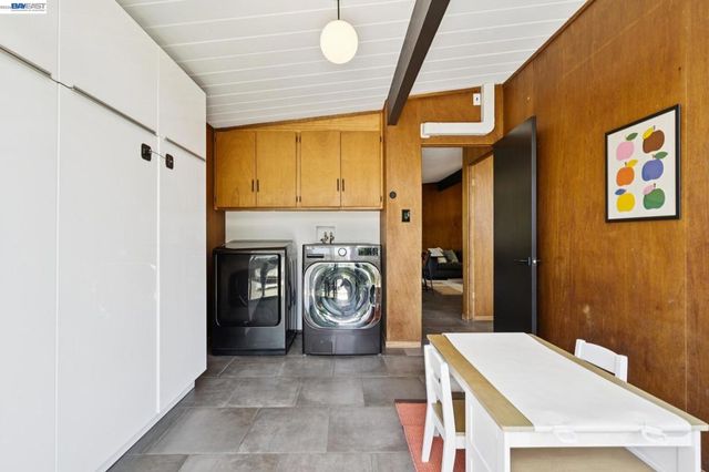 5768 Highwood Rd, Castro Valley, CA 94552