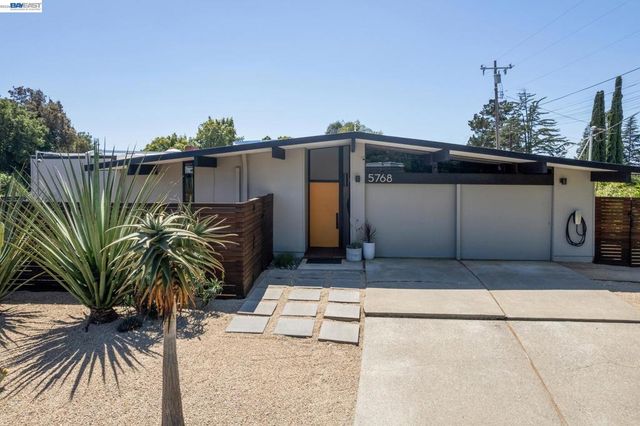 5768 Highwood Rd, Castro Valley, CA 94552