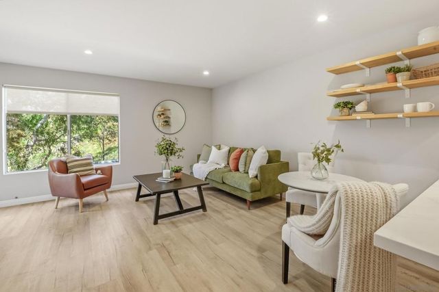 6916 Park Mesa Way 2, San Diego, CA 92111