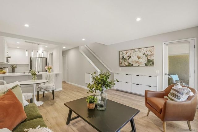 6916 Park Mesa Way 2, San Diego, CA 92111