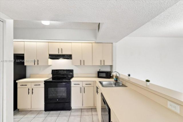 8660 SW 212th Street 306, Cutler Bay, FL 33189