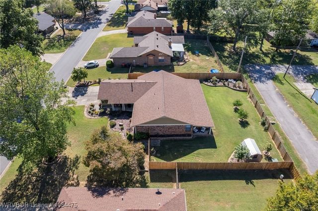 1507 N 9th Street, Van Buren, AR 72956