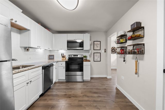 217 Porter Drive, Azle, TX 76020