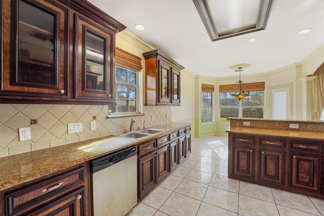 6907 Keats Street, Houston, TX 77085