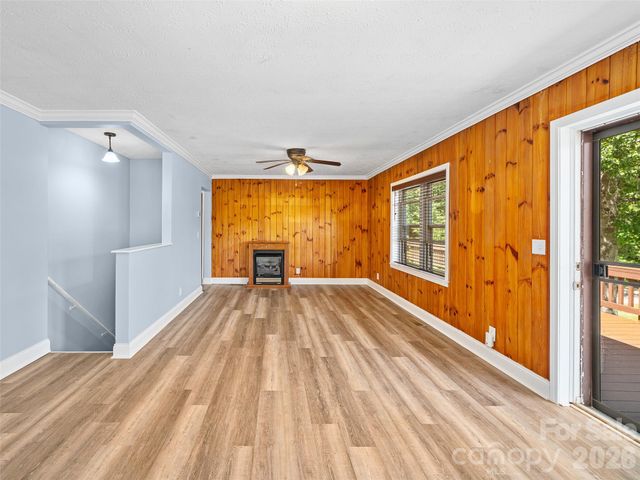 79 Sean Drive, Spruce Pine, NC 28777