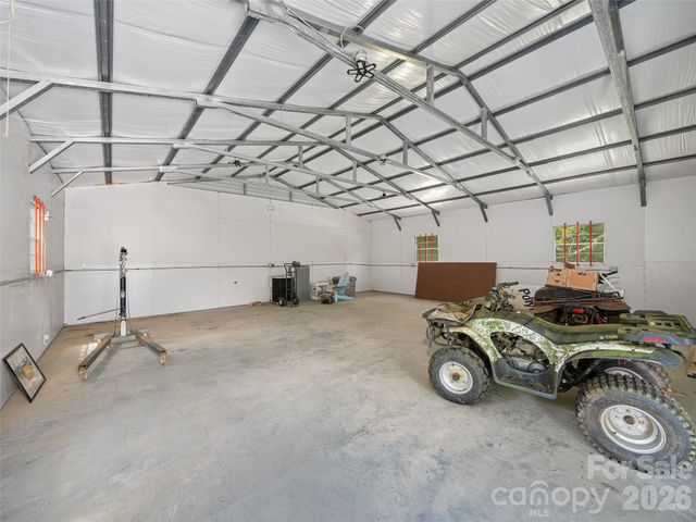 79 Sean Drive, Spruce Pine, NC 28777