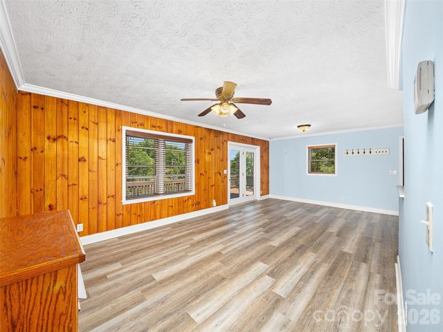 79 Sean Drive, Spruce Pine, NC 28777