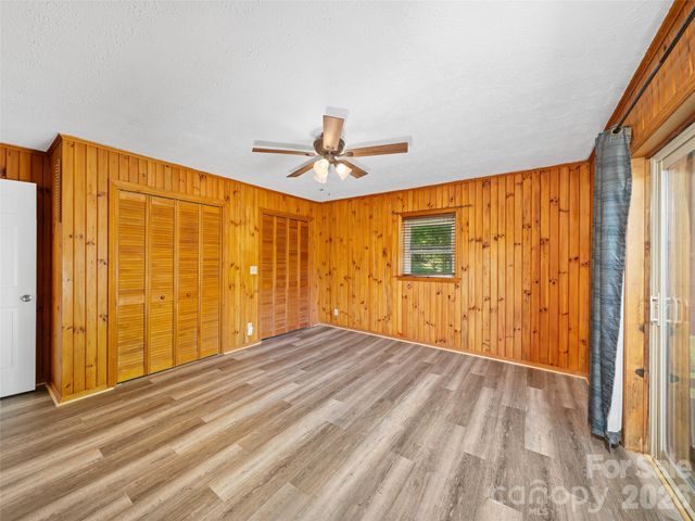 79 Sean Drive, Spruce Pine, NC 28777