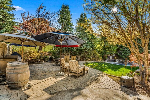 810 Briarwood Drive, East Wenatchee, WA 98802