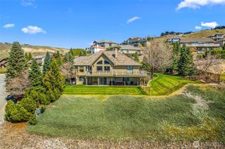 810 Briarwood Drive, East Wenatchee, WA 98802