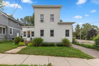 852 Leonard Street, Grand Rapids, MI 49503