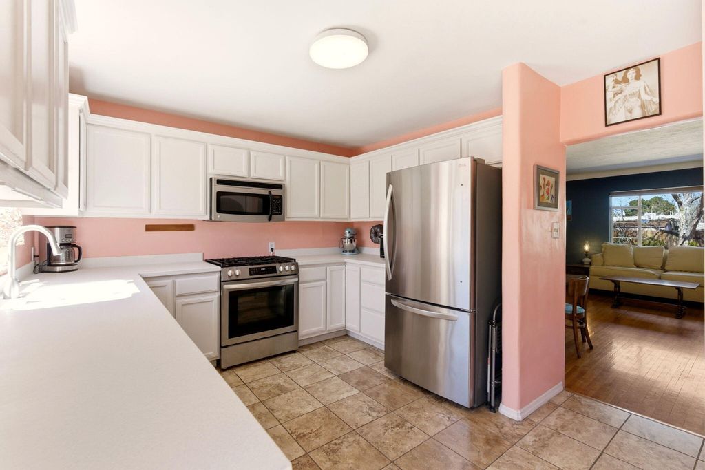 Image 14 of property listing at 3428 Anderson Avenue SE, Albuquerque, NM 87106