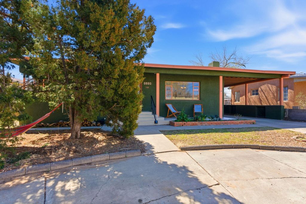 Image 4 of property listing at 3428 Anderson Avenue SE, Albuquerque, NM 87106