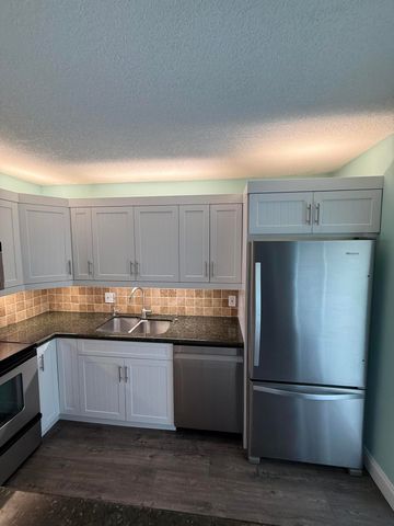 1420 Augusta Circle 125, Delray Beach, FL 33445