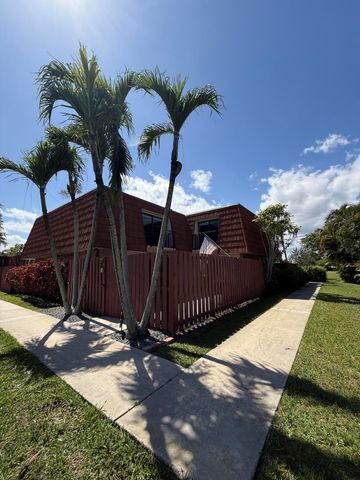 1420 Augusta Circle 125, Delray Beach, FL 33445