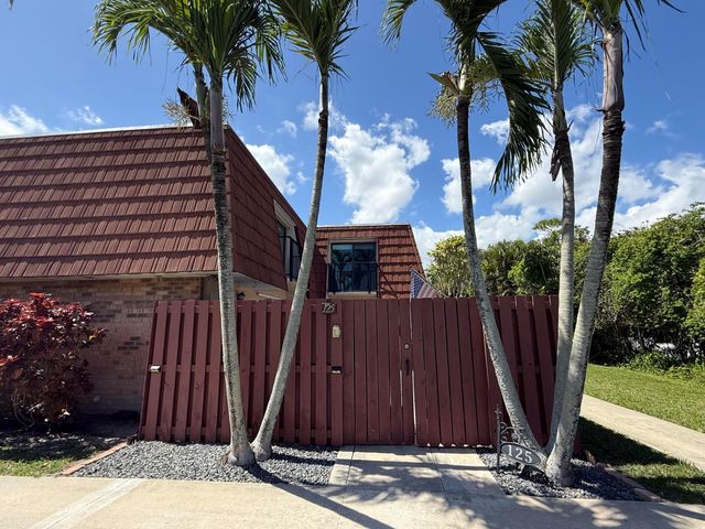 1420 Augusta Circle 125, Delray Beach, FL 33445