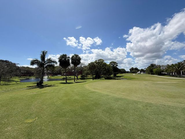 1420 Augusta Circle 125, Delray Beach, FL 33445