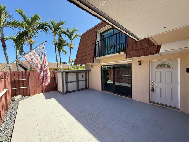 1420 Augusta Circle 125, Delray Beach, FL 33445