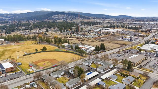 4000 S REGAL St, Spokane, WA 99223