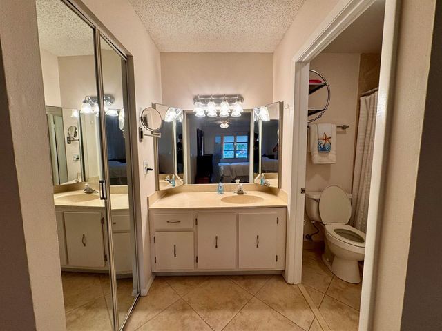 1252 Club Drive W D, Delray Beach, FL 33445