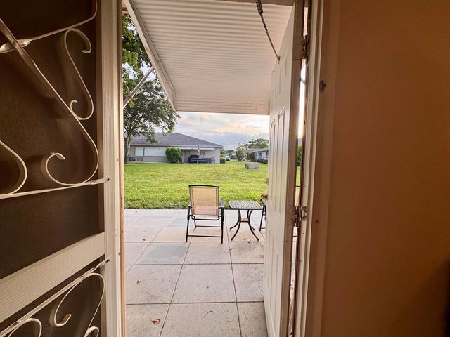 1252 Club Drive W D, Delray Beach, FL 33445