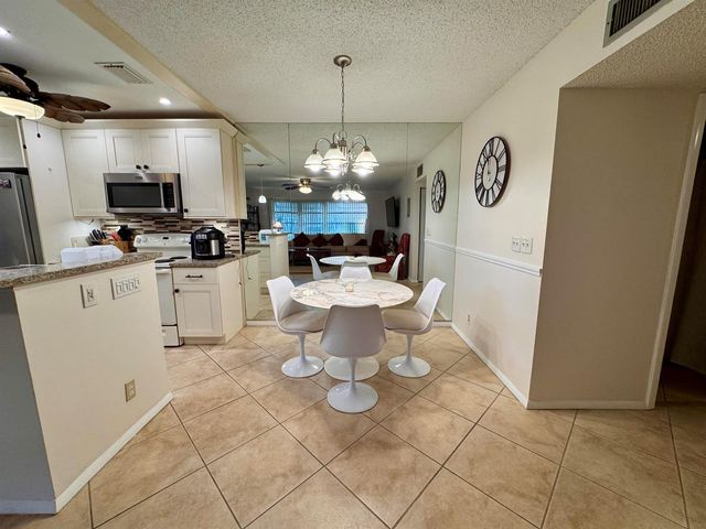 1252 Club Drive W D, Delray Beach, FL 33445