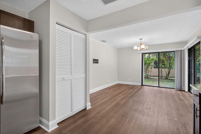 587 NW 38th Avenue, Deerfield Beach, FL 33442