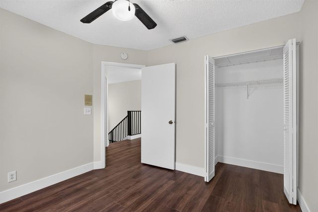587 NW 38th Avenue, Deerfield Beach, FL 33442