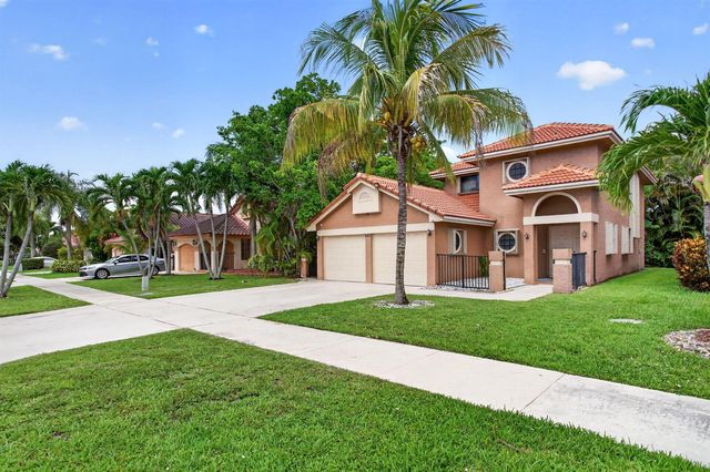 587 NW 38th Avenue, Deerfield Beach, FL 33442