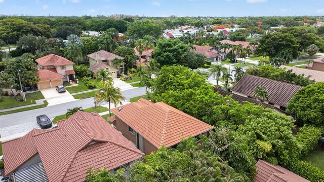 587 NW 38th Avenue, Deerfield Beach, FL 33442