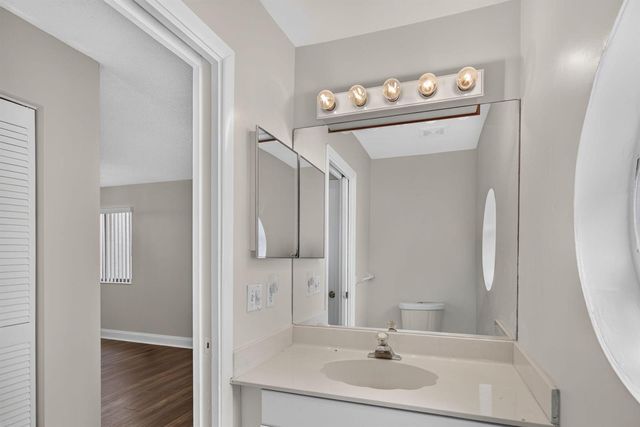 587 NW 38th Avenue, Deerfield Beach, FL 33442