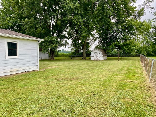 78 W Us Highway 136, Lizton, IN 46149