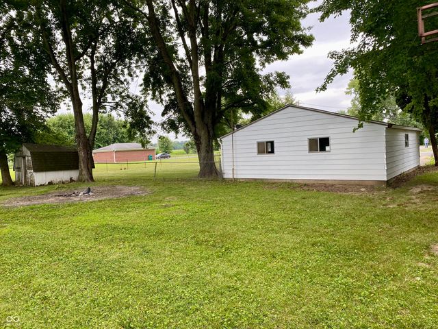 78 W Us Highway 136, Lizton, IN 46149