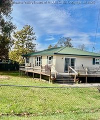 257 Oliver Street, St Albans, WV 25177