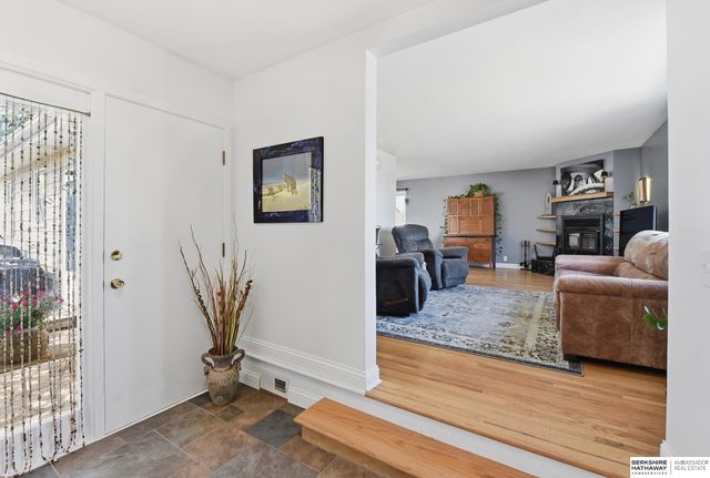 9603 Spencer Street, Omaha, NE 68134
