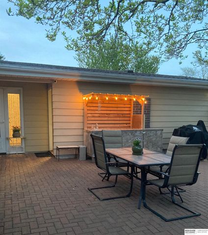 9603 Spencer Street, Omaha, NE 68134