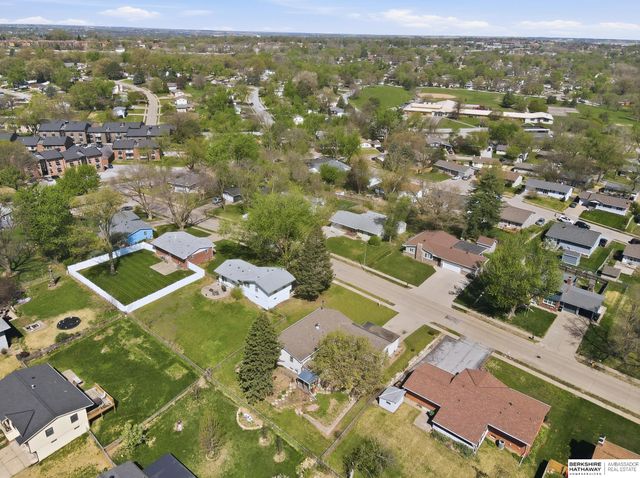 9603 Spencer Street, Omaha, NE 68134