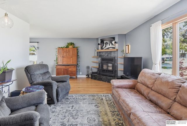 9603 Spencer Street, Omaha, NE 68134