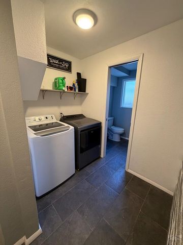 122 Deauville Lane, Pueblo, CO 81005