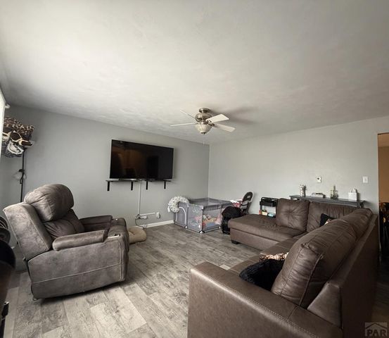 122 Deauville Lane, Pueblo, CO 81005