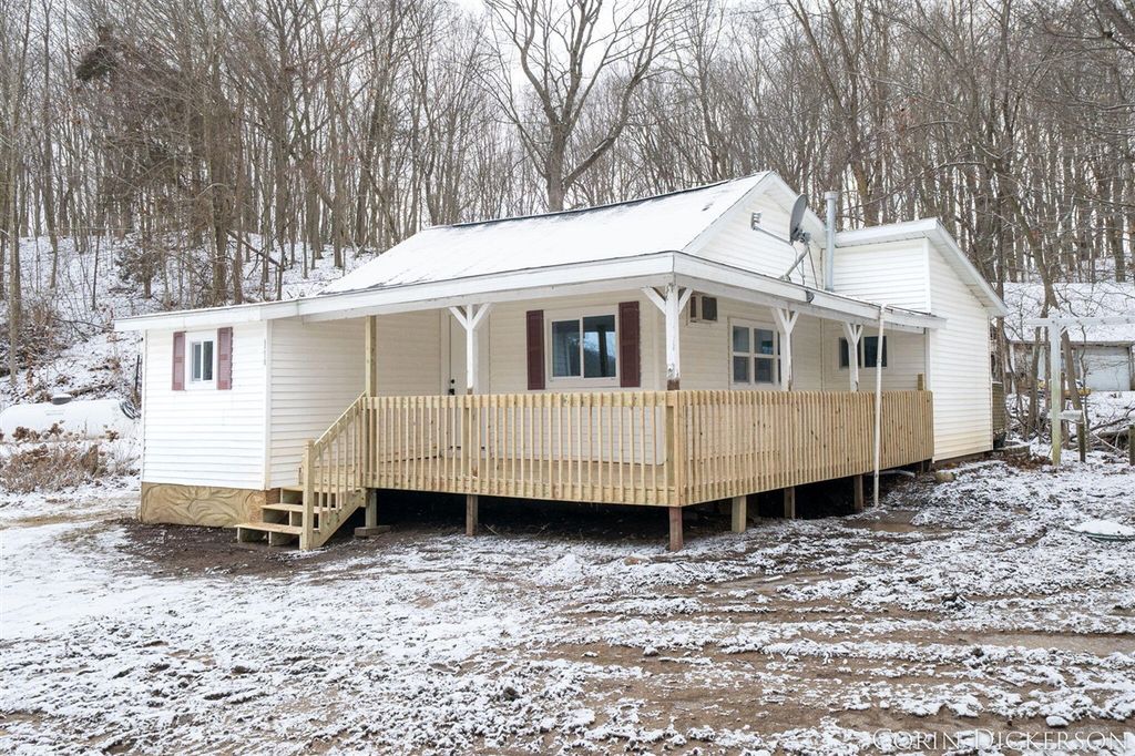 5210 Bluewater Highway, Saranac, MI 48881