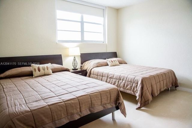 3901 S Ocean Drive 8C, Hollywood, FL 33019