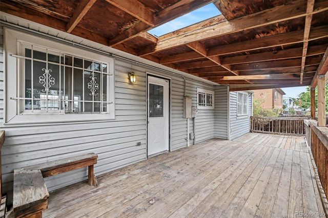 5104 Columbus Way, Denver, CO 80239