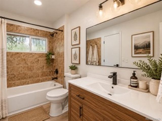 5104 Columbus Way, Denver, CO 80239