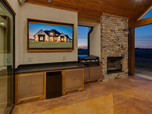 9214 S Cimarron Road, Mustang, OK 73064