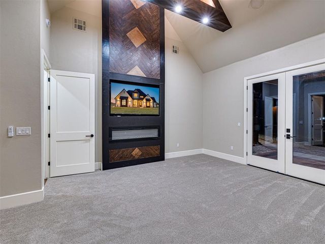 9214 S Cimarron Road, Mustang, OK 73064